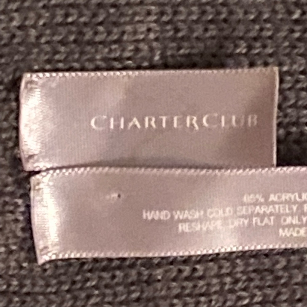 Chapter Club scarf - Picture 10 of 10